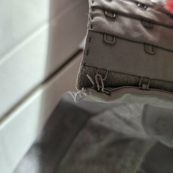 Cacique Boost Plunge Bra Gray 44B - Picture 3 of 5